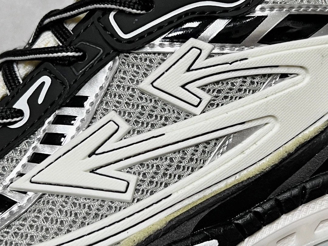 Off-White Be Right Back