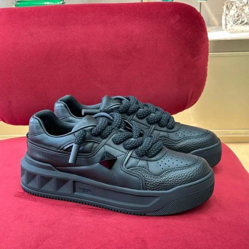 VALENTINO ONE STUD