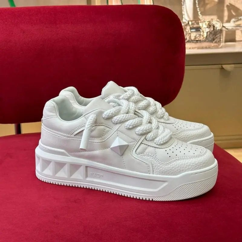VALENTINO ONE STUD