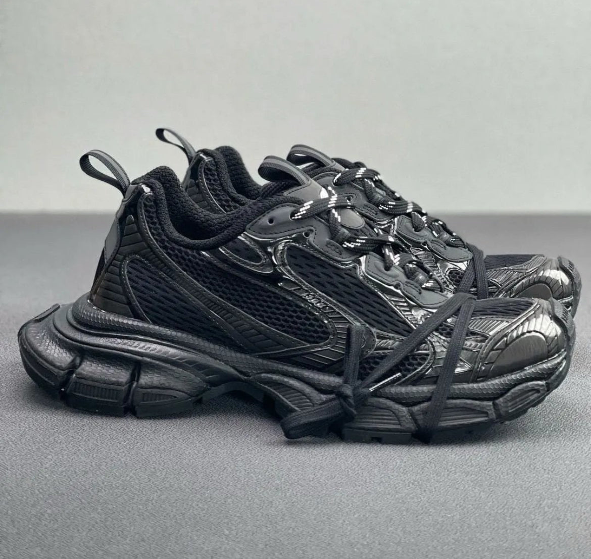 BALENCIAGA 3XL