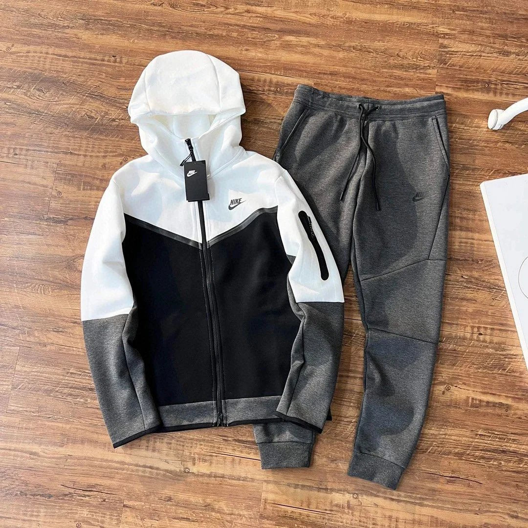 Nike Tech Suit